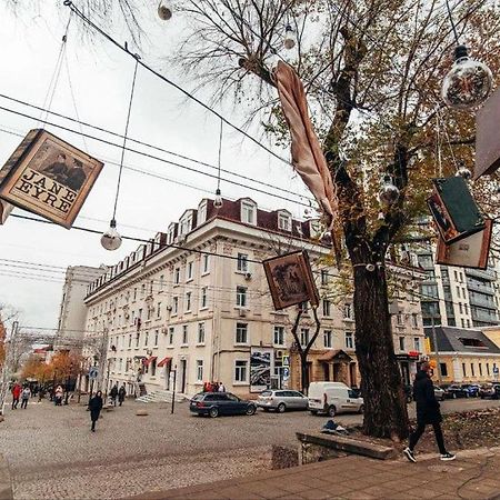 Cathedral Park And Pedestrian Zone Ultracentral Cozy Apartment In 키시나우 외부 사진